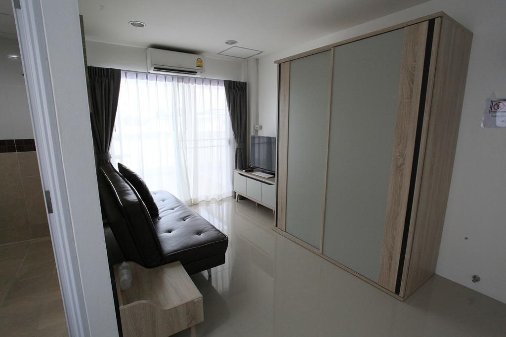 Living By Grace Apartment Si Sunthon Екстериор снимка