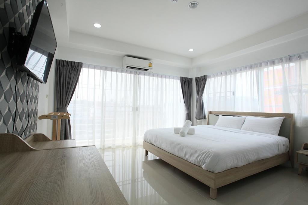 Living By Grace Apartment Si Sunthon Екстериор снимка